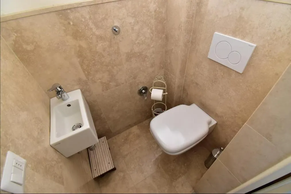 Appartamento A 150M Dal Duomo Pietrasanta Apartment